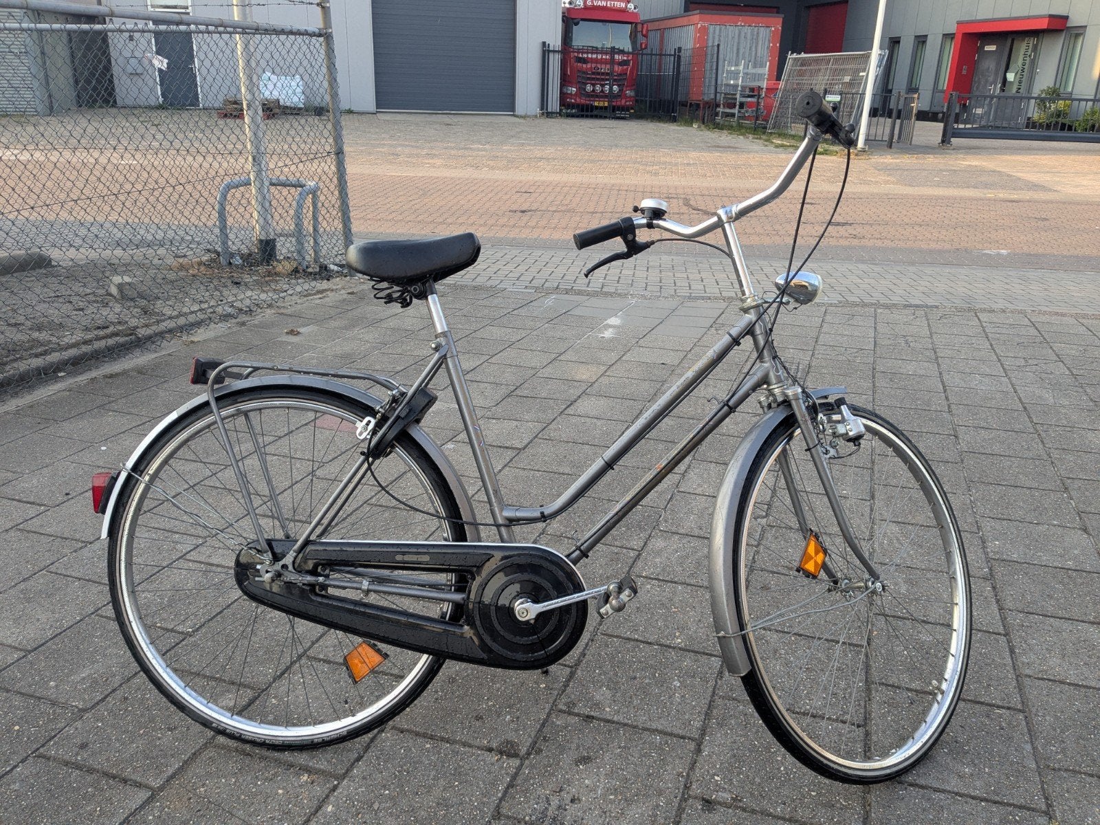 Stationsfiets met 3 versnellingen, dynamo voor en achter, Gebruikt, Velgrem, Versnellingen, Ophalen
