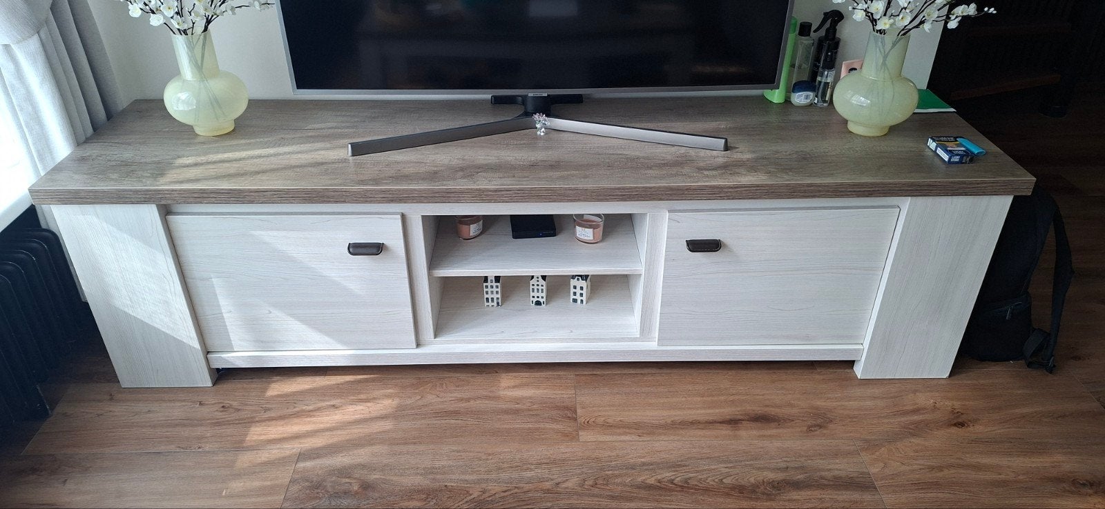 tv-meubel, Ophalen, Modern, Scandinavisch, 150 tot 200 cm, Zo goed als nieuw