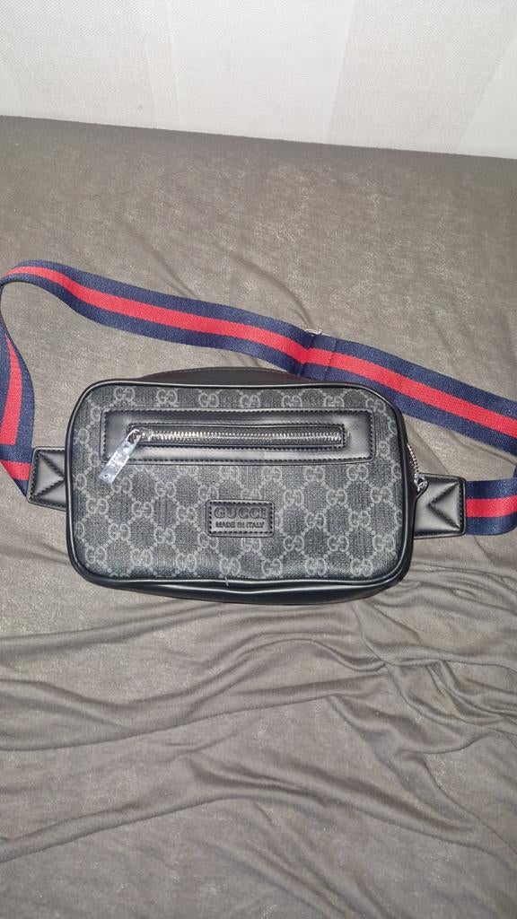 Nieuwe Gucci Messenger Bag - Stijlvol en Ongebruikt, Ophalen of Verzenden, Nieuw, Zwart, Overige merken