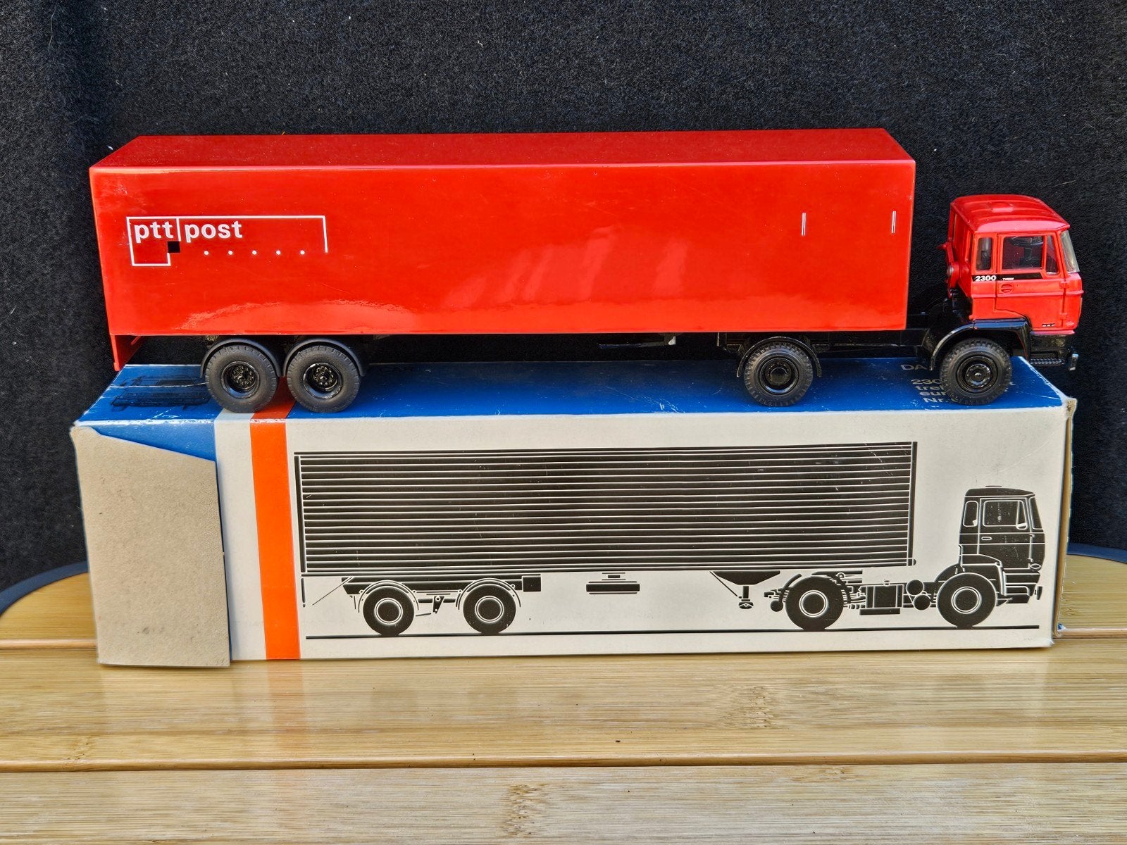 Lioncar Daf 2300 PTT Post 1:50 ovp, Hobby en Vrije tijd, Ophalen of Verzenden, Zo goed als nieuw, Bus of Vrachtwagen, Lion Toys