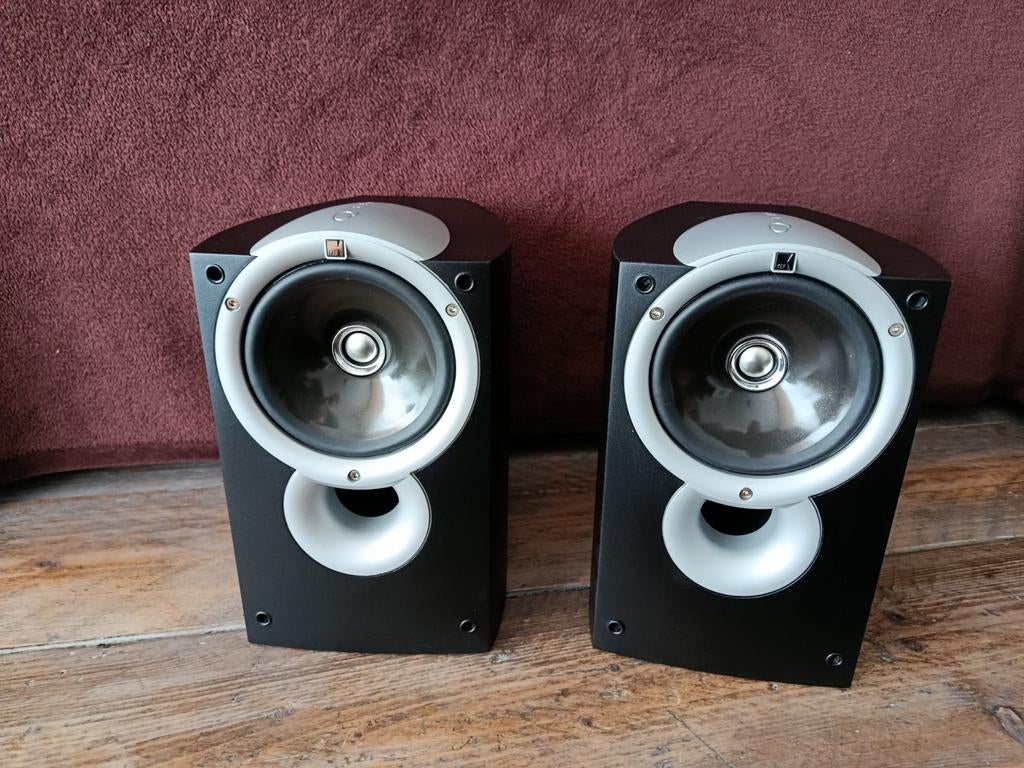 KEF Q compact speakers - Compacte high-end luidsprekers, Audio, Tv en Foto, Luidsprekers, Gebruikt, Front, Rear of Stereo speakers