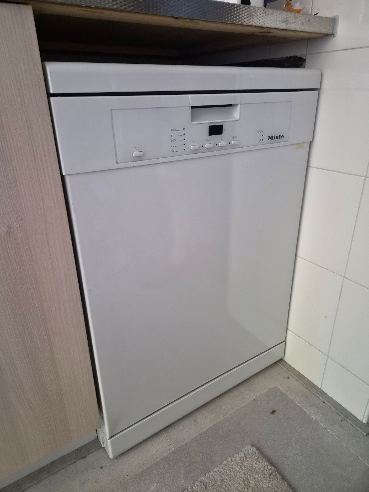 Miele vaatwasser met storing, Ophalen, Gebruikt, Vrijstaand, Minder dan 85 cm