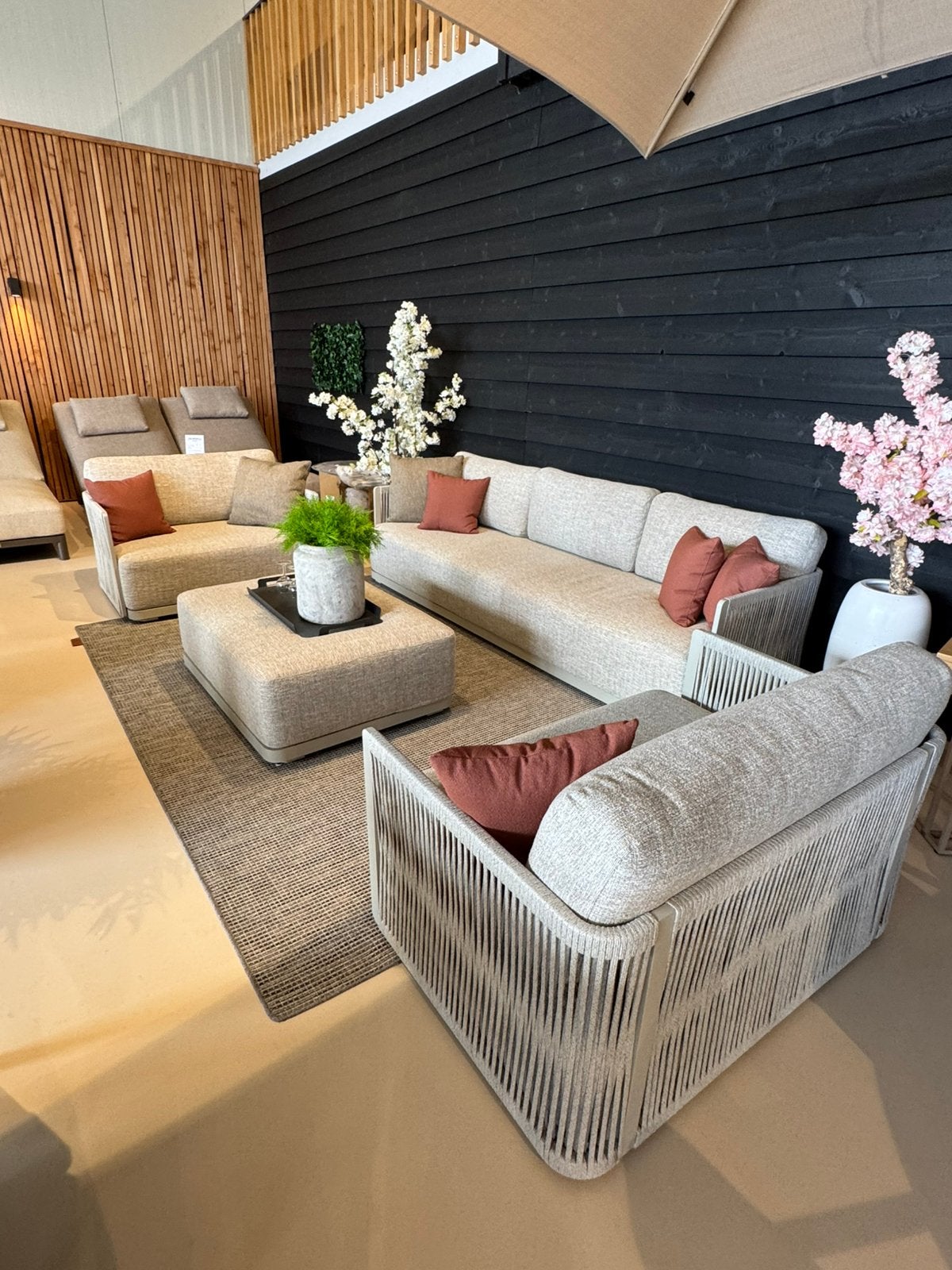 Showroom model Gescova loungeset compleet all weather kussen