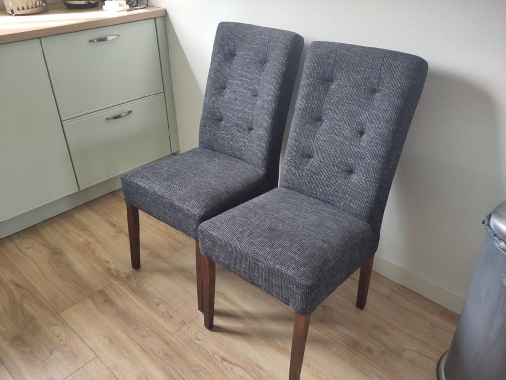 Chloe Valencia Eetkamerstoelen (antraciet, koloniaal), Ophalen, Gebruikt, Twee, Koloniaal