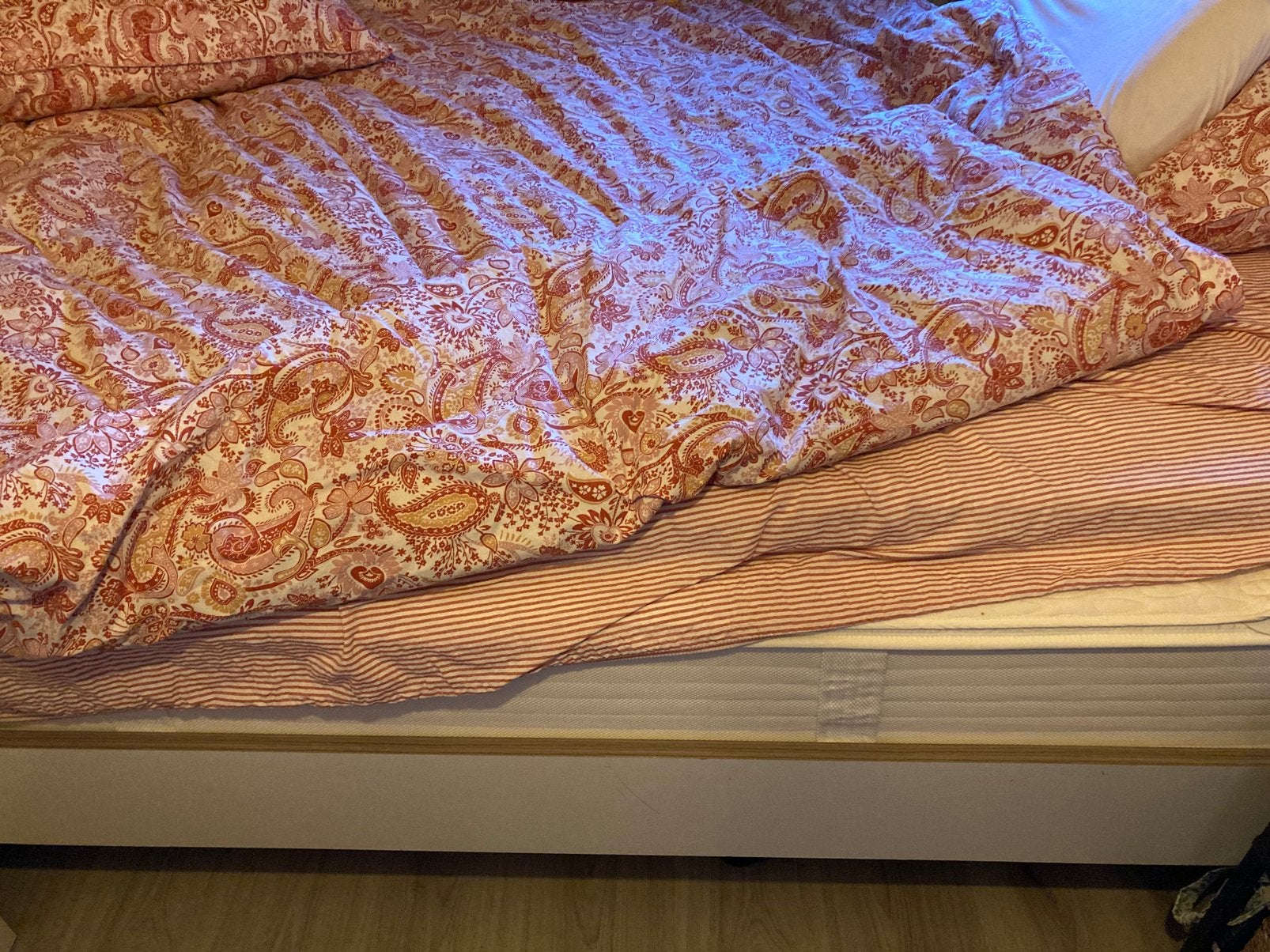 IKEA Bed te koop ( MOET WEG), Ophalen, Tweepersoons, 140 cm, 200 cm