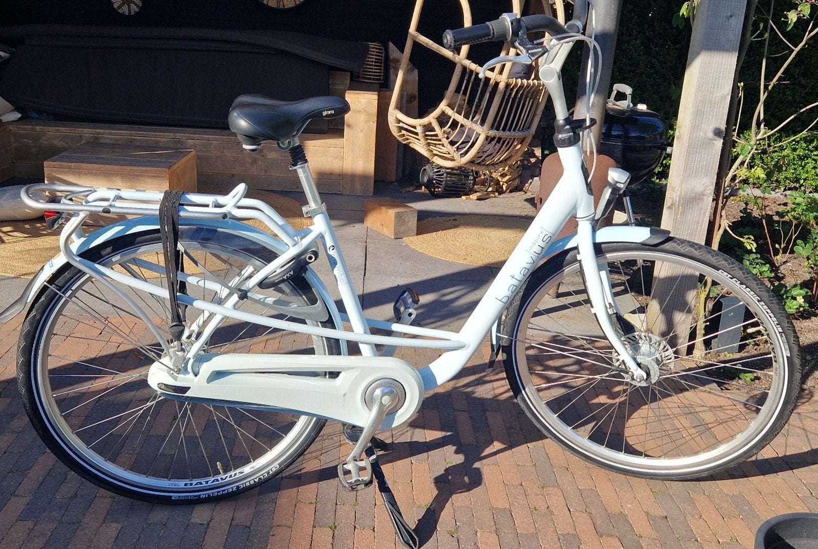 Batavus Inspire Damesfiets - witblauw, Fietsen en Brommers, Ophalen, (Extra) lage instap, Batavus, Zo goed als nieuw