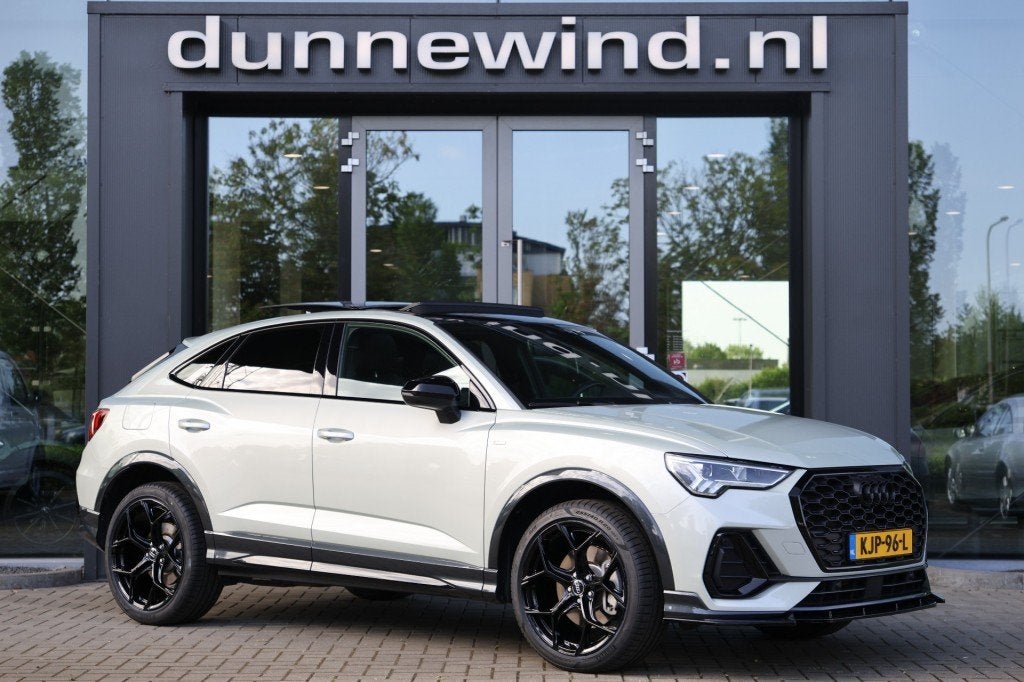 Audi Q3 SPORTBACK 45 TFSI e *S-Line*PANO*BLACKPACK*KEYLESS*A, Auto's, Gebruikt, Overige modellen, Met garantie (alle), 116 pk