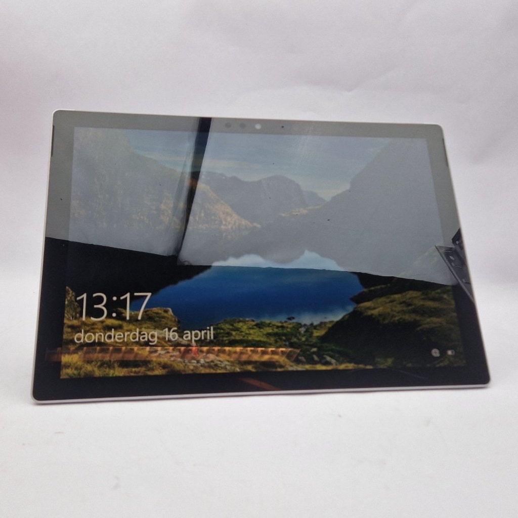 Surface Pro 2017 Laptop || nu voor maar €219.99!!, Computers en Software, Ophalen of Verzenden, 13 inch