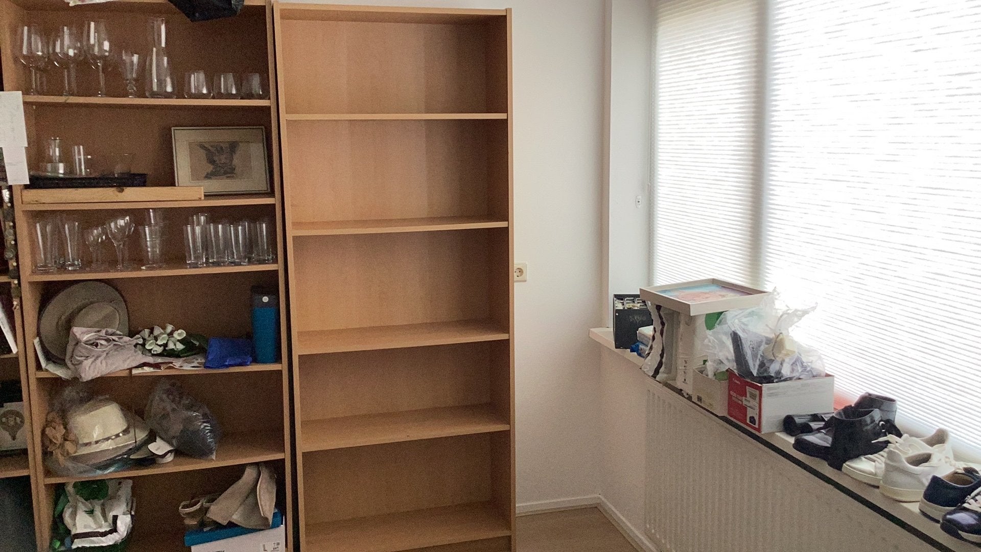 Boekenkast 2 stuks, gratis af te halen., Ophalen, Met plank(en), 75 cm of meer, 50 tot 100 cm