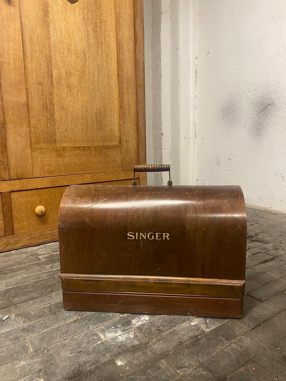 Antieke Singer Naaimachine met Houten Koffer, Ophalen