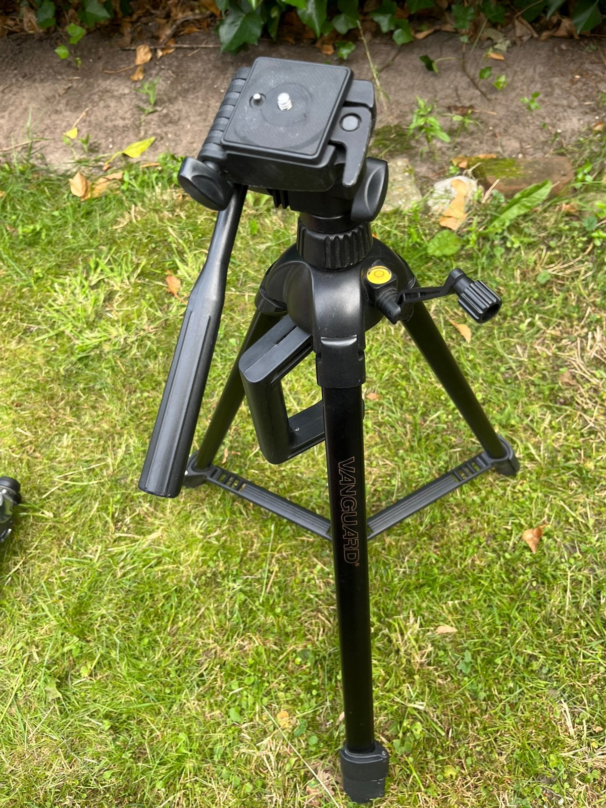 Statief vanguard, Audio, Tv en Foto, Fotografie | Statieven en Balhoofden, Ophalen of Verzenden, Zo goed als nieuw, Driepoot