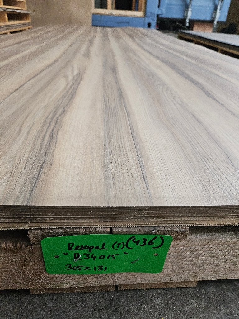 Resopal HPL fineer plaat R34015 Essen Ladoga 305x131 ( 436 ), Ophalen, HPL, Gebruikt, Nb