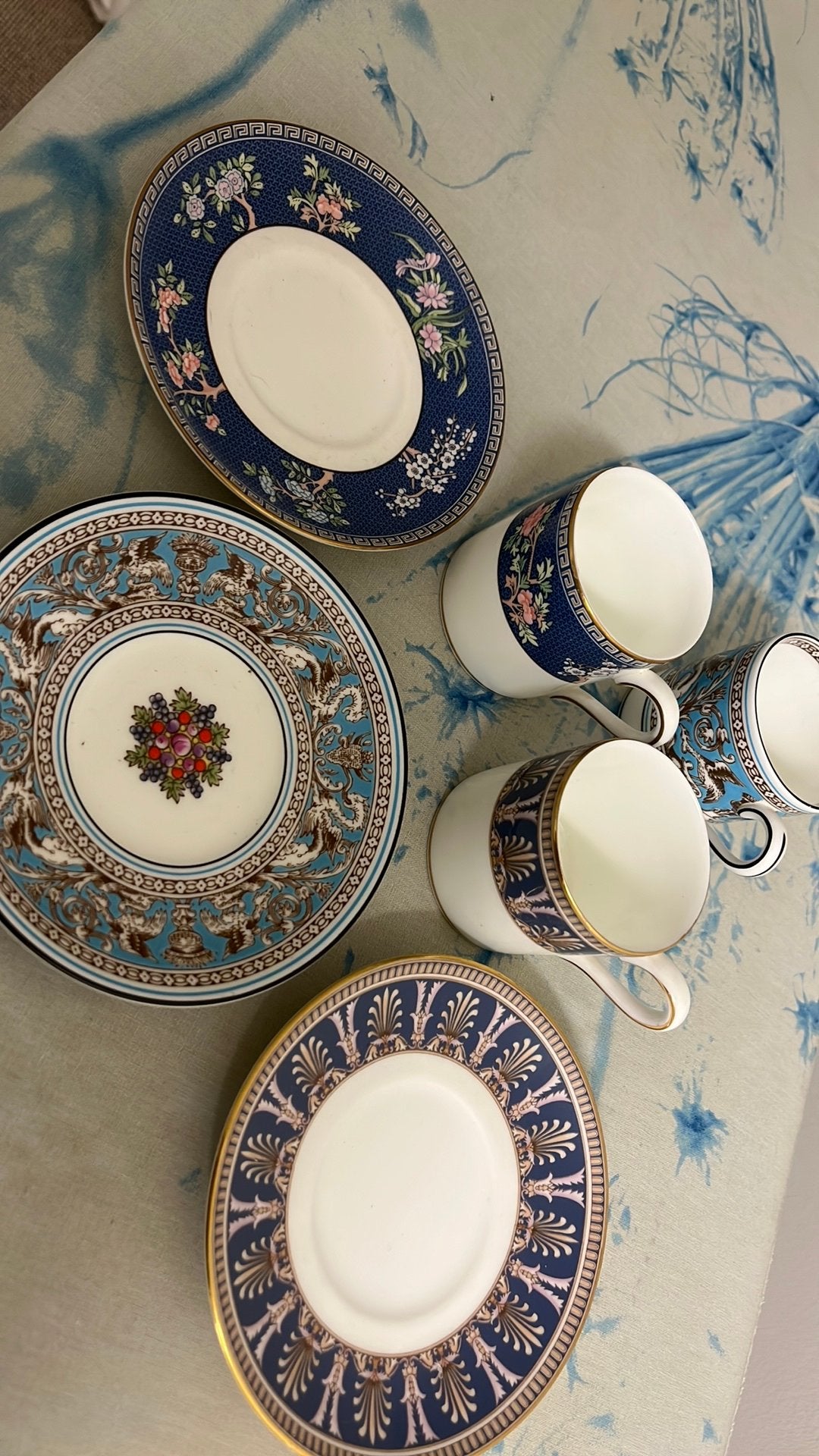 3 wedgewood espresso kopjes, 1 met handtekening, Antiek en Kunst, Ophalen of Verzenden
