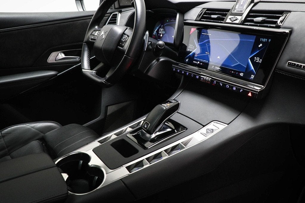 DS 7 Crossback E-Tense 4x4 Performance Line | PANORAMADAK |, Auto's, DS, Automaat, 1800 kg, Gebruikt, 4 cilinders