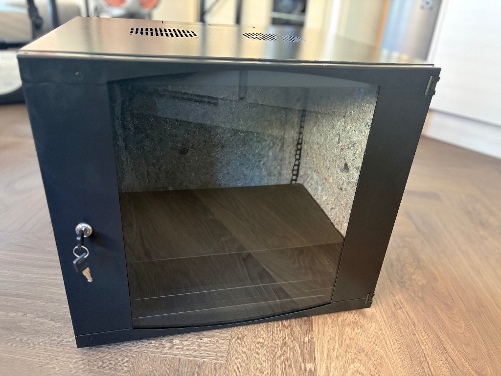 server kast 10U, Ophalen, Zo goed als nieuw, Glas, Plaatstaal
