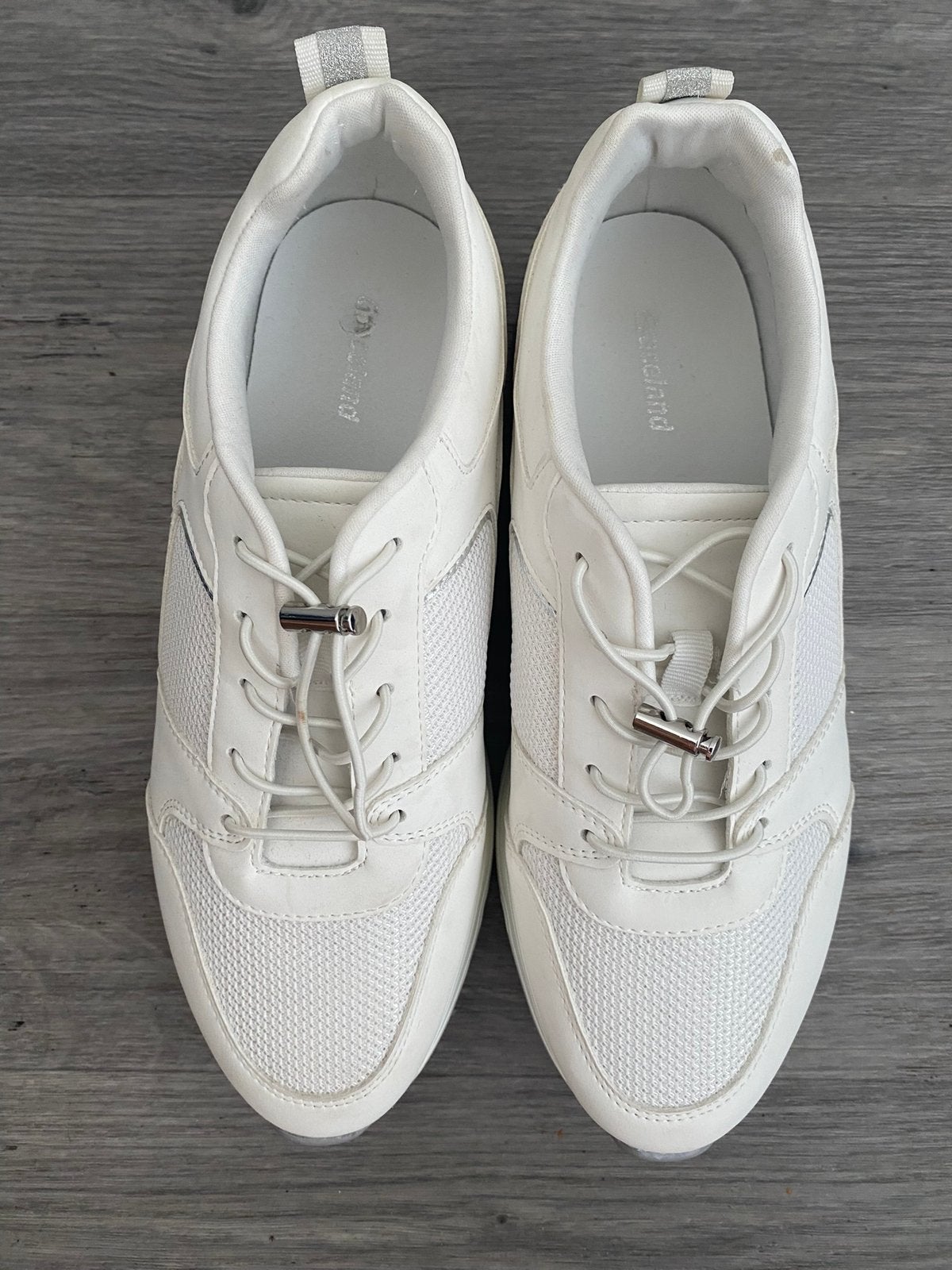 Nieuwe witte Graceland sneakers maat 39, Verzenden, Wit, Nieuw, Sneakers of Gympen