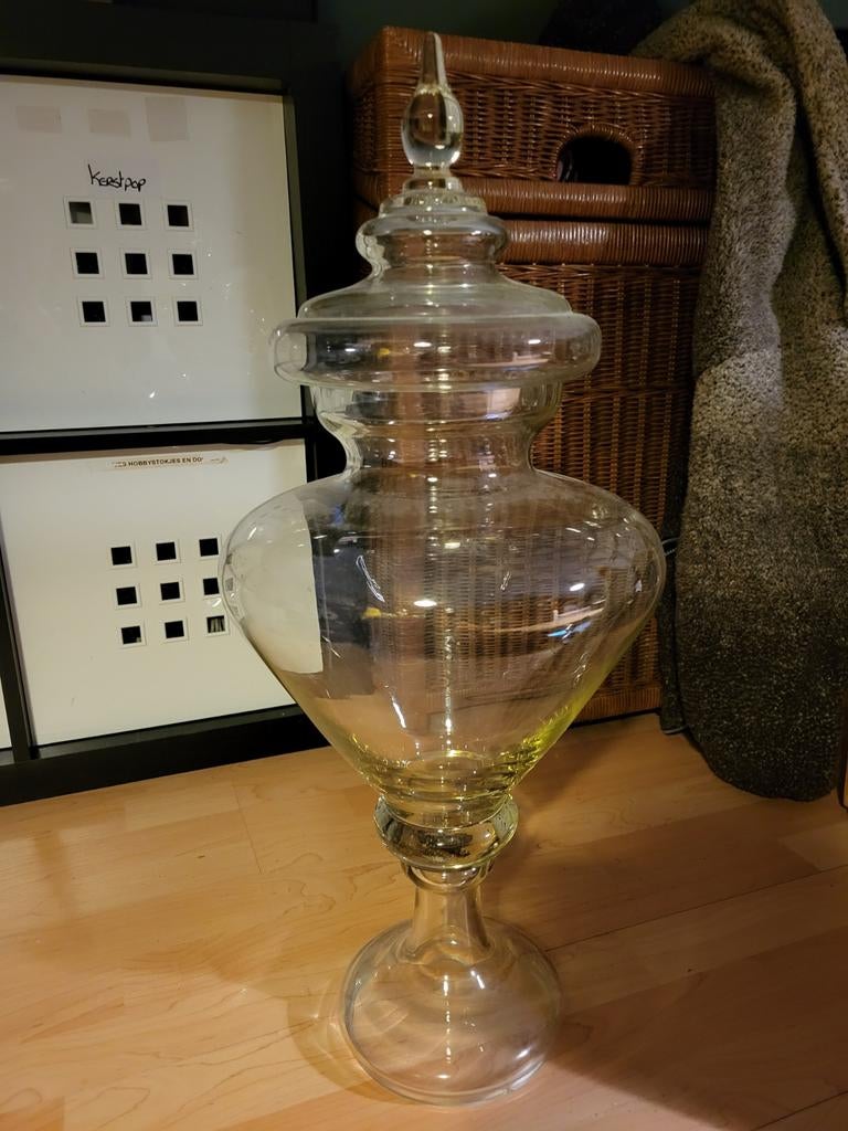 Grote glazen stolp op voet - ca. 80 cm hoog, Ophalen of Verzenden
