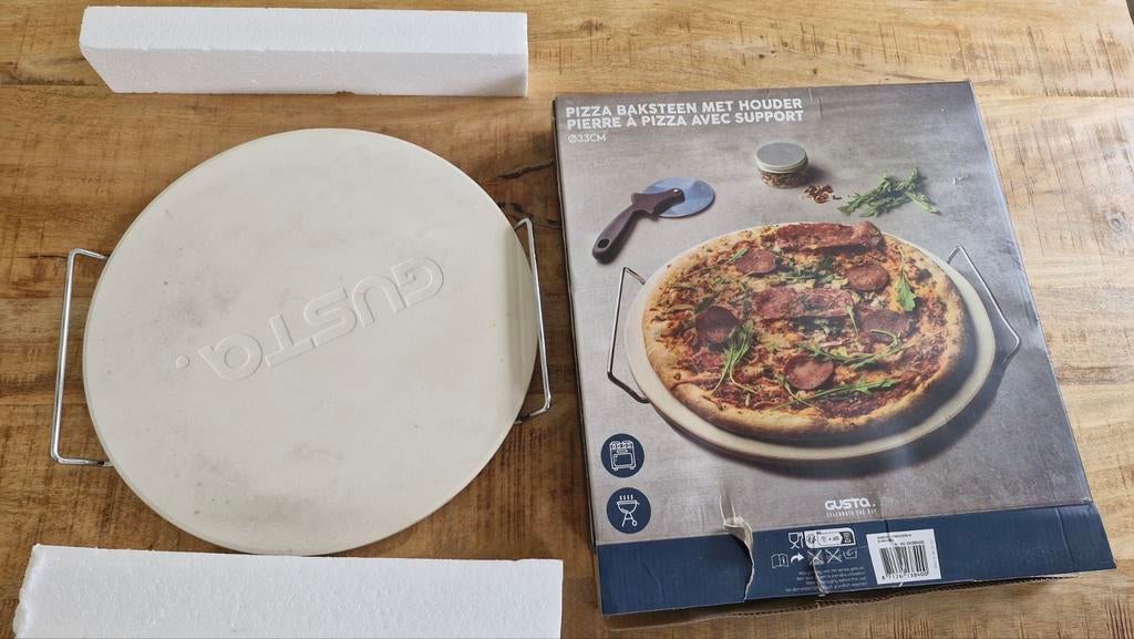 Gusta pizzabaksteen met houder Ø33cm, Beige, Overige typen, Gusta, Ophalen of Verzenden