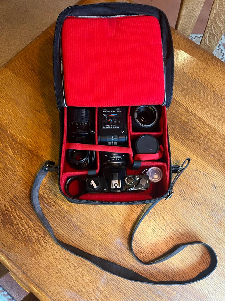 Petri MF-2 camera met lenzen, flitser en accessoires, Ophalen of Verzenden, Zo goed als nieuw, Standaardlens
