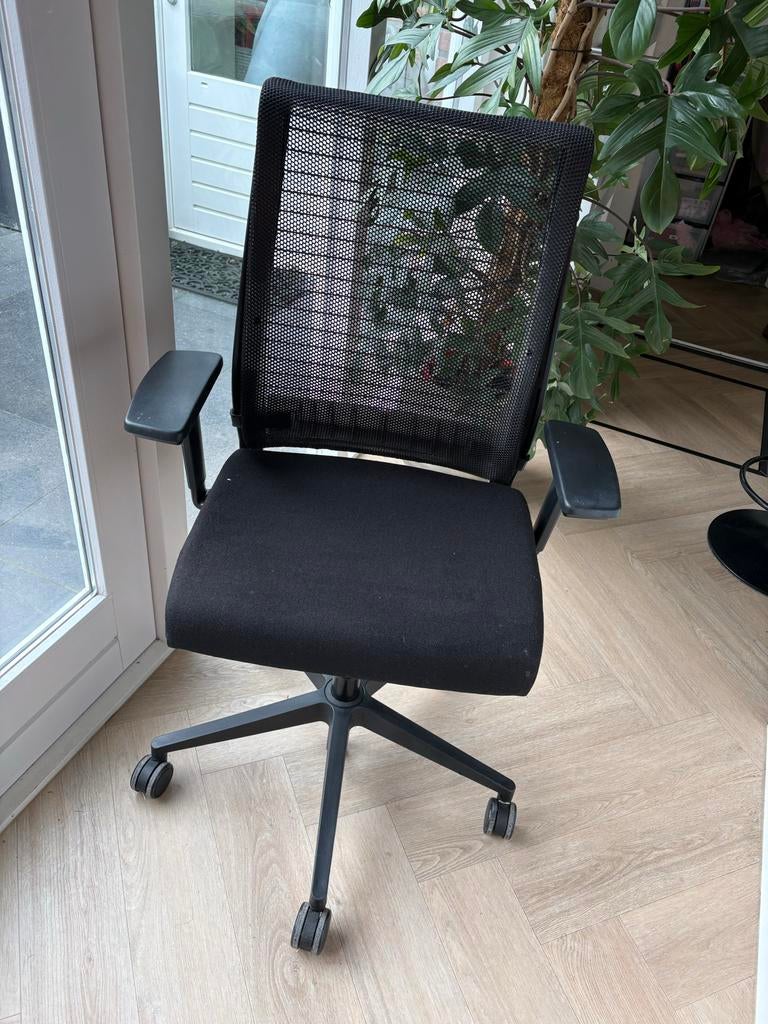 Bureaustoel merk Steelcase, Huis en Inrichting, Bureaustoelen, Gebruikt, Bureaustoel, Zwart, Ophalen