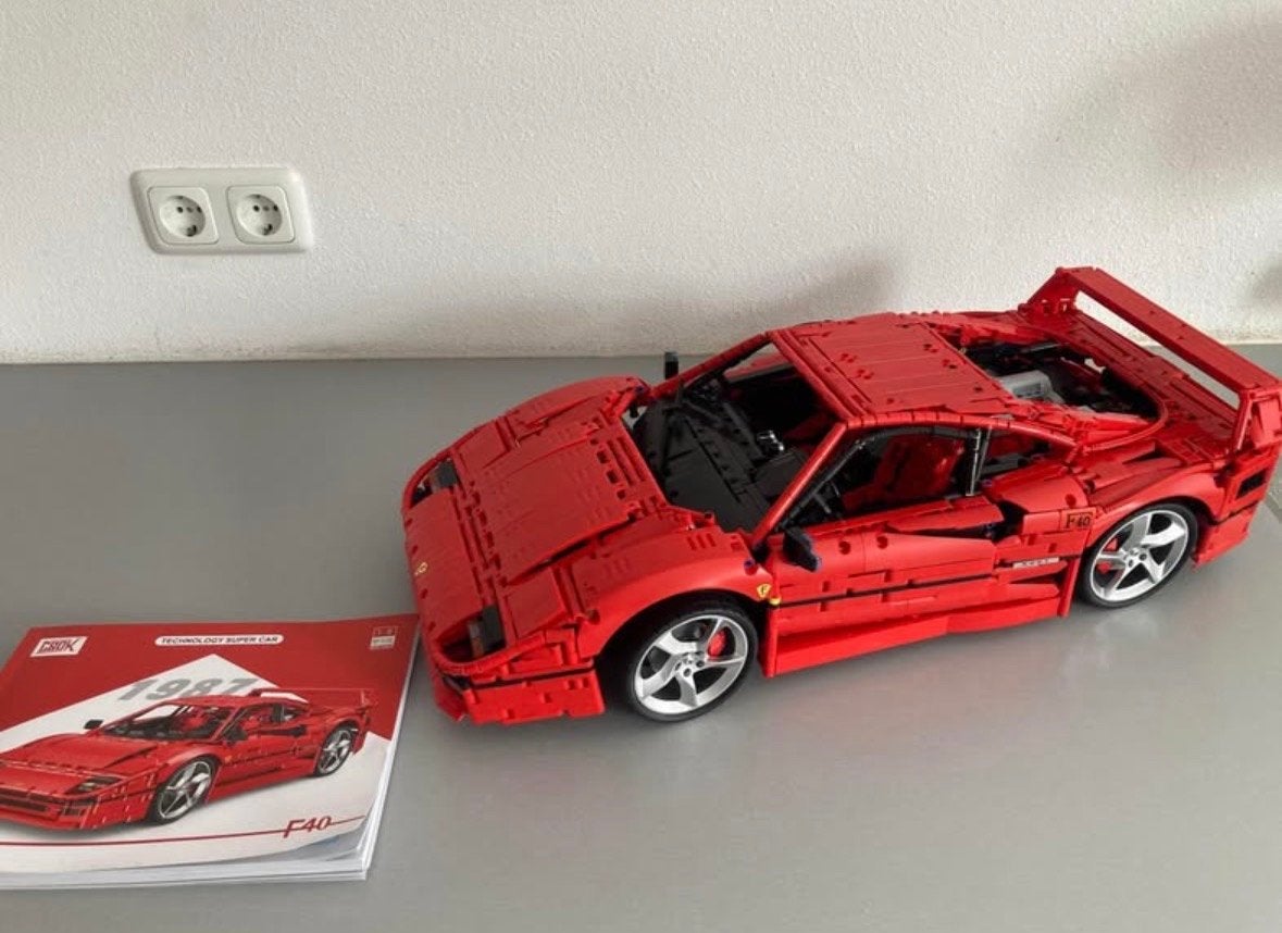 Ferrari F40 bouwset - 4025 onderdelen, Kinderen en Baby's, Ophalen of Verzenden, Zo goed als nieuw, Overige merken
