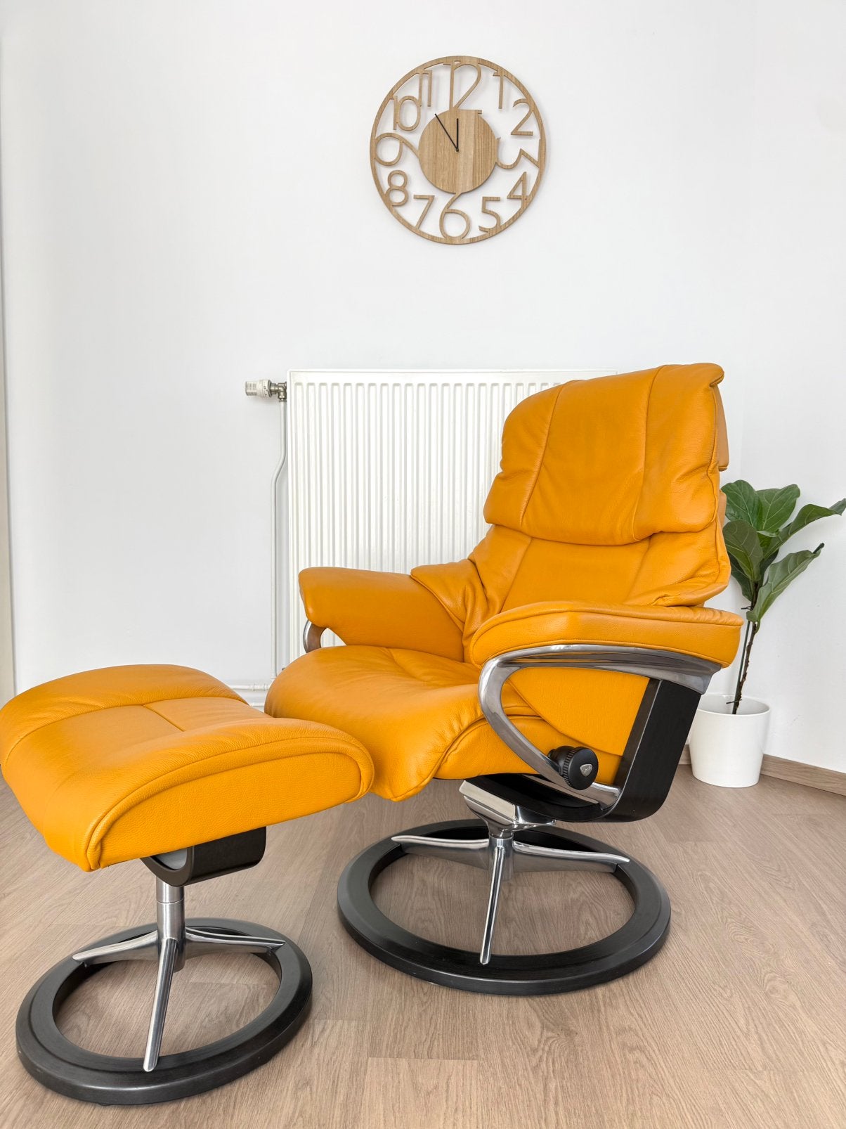 Design Fauteuil Stressless Reno + Voetenbank, Nieuw staat, Ophalen, Leolux Artifort Himolla Prominent Vitra Durlet Montel Knoll