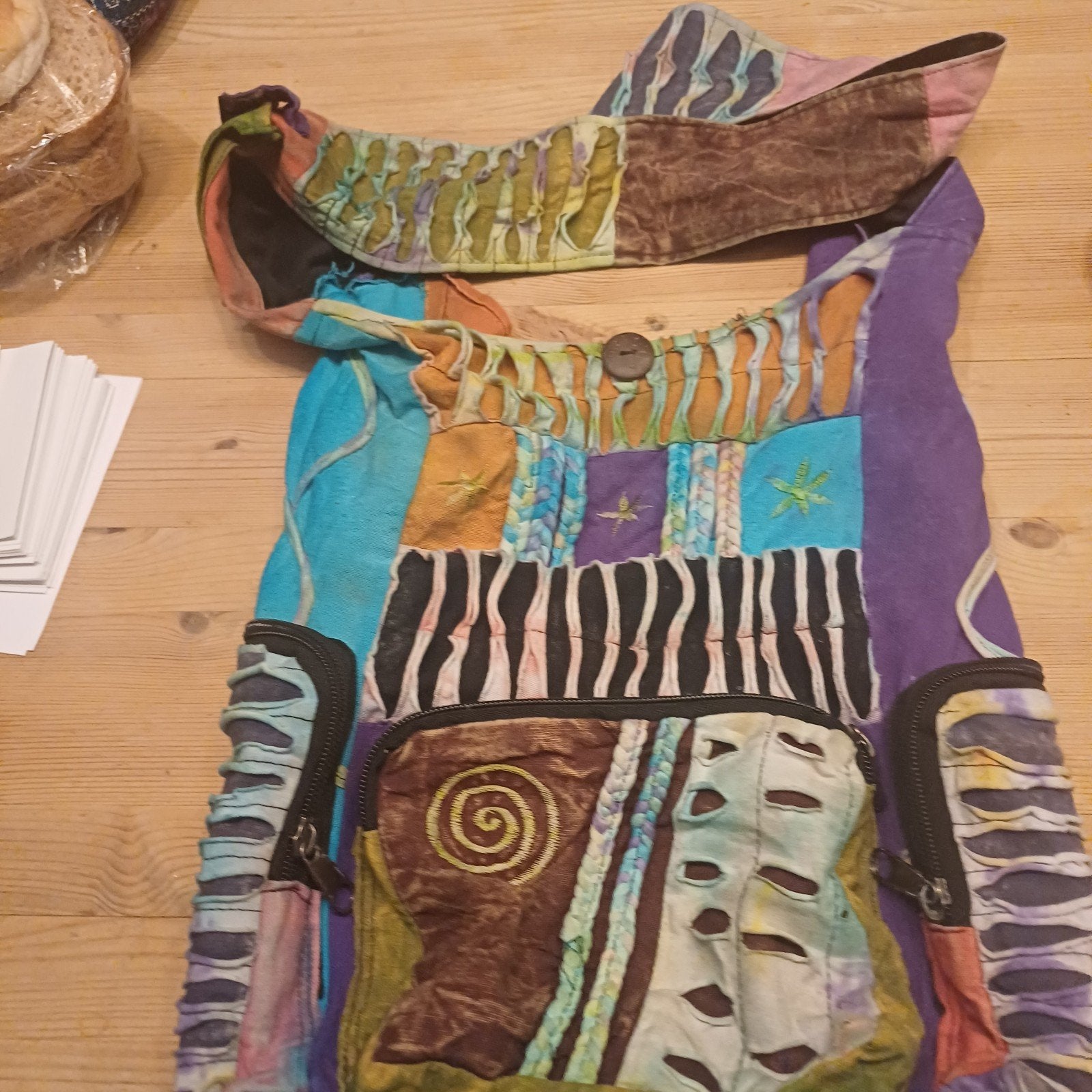 Hippie schoudertas met kleurrijke patchwork, Ophalen of Verzenden, Gebruikt, Overige kleuren, Schoudertasje
