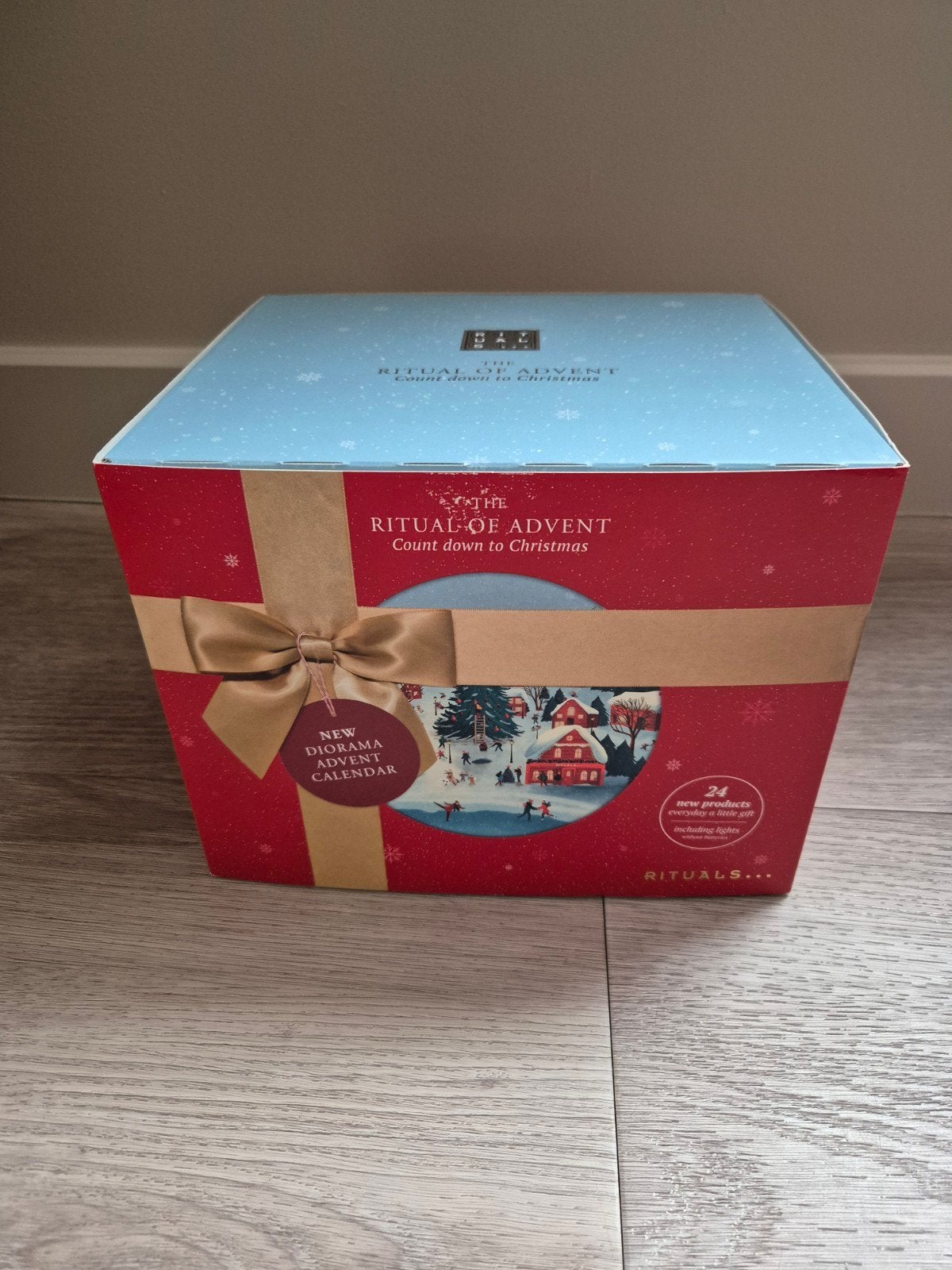 Rituals adventkalender met lichtjes zonder producten

Dioram, Ophalen of Verzenden, Zo goed als nieuw