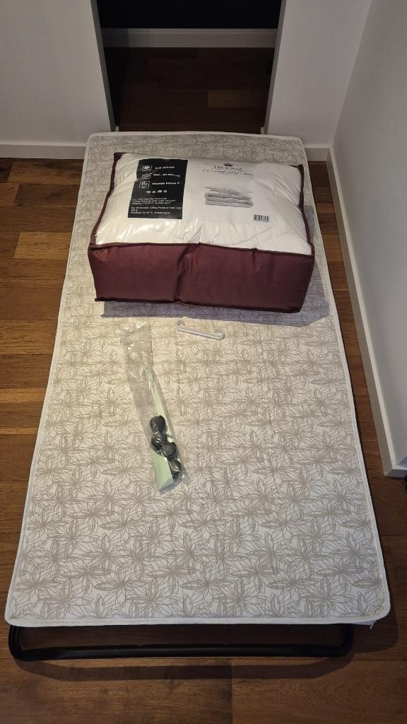 Opklapbed + kussen en dekbed (nieuw!), Ophalen, 90 cm, Eenpersoons, Zwart