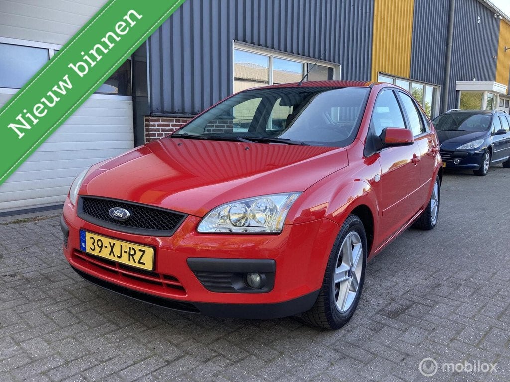 Ford Focus 1.6-16V Trend NETTE AUTO!, 1596 cc, Gebruikt, 4 cilinders, 620 kg