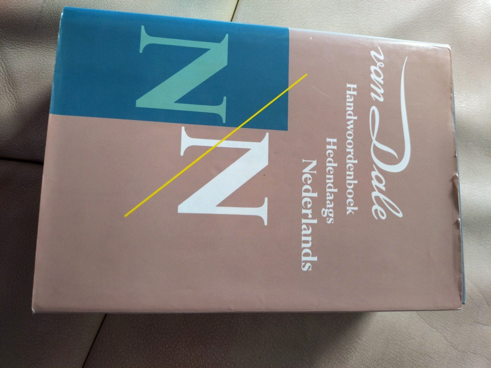 Gratis Van Dale woordenboek, Ophalen, Zo goed als nieuw, Van Dale, Nederlands