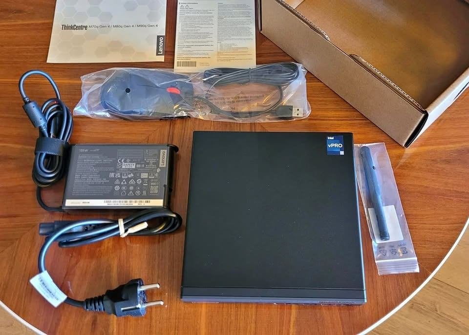Lenovo ThinkCentre M80q Gen 4 - BRAND NEW Mini PC Desktop, Ophalen, 256 GB, 2 tot 3 Ghz, Nieuw