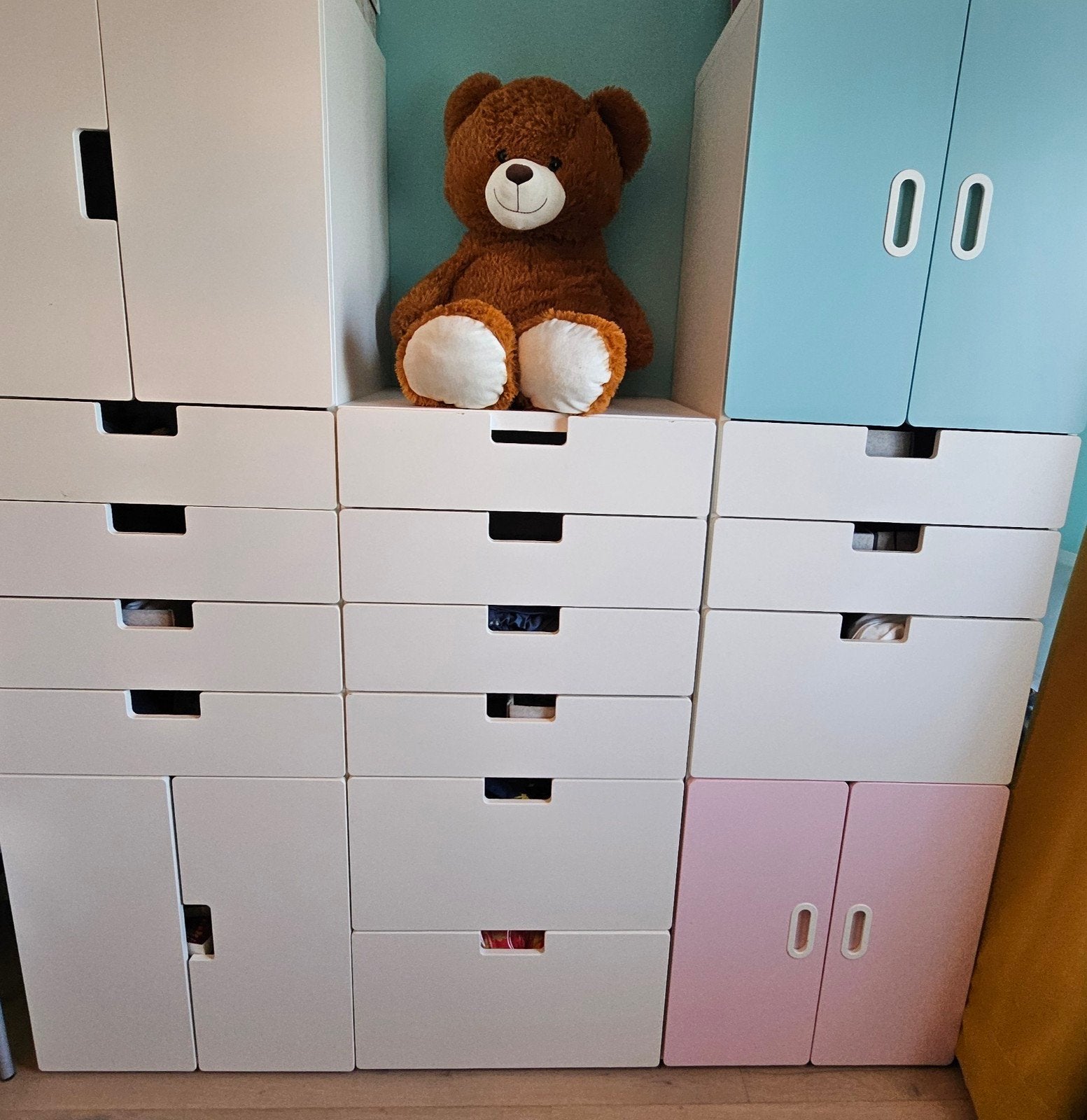 Ikea Smastad kinderkamer - Opbergmeubel met lades en deuren, Ophalen, 50 tot 70 cm, 105 cm of meer, Zo goed als nieuw