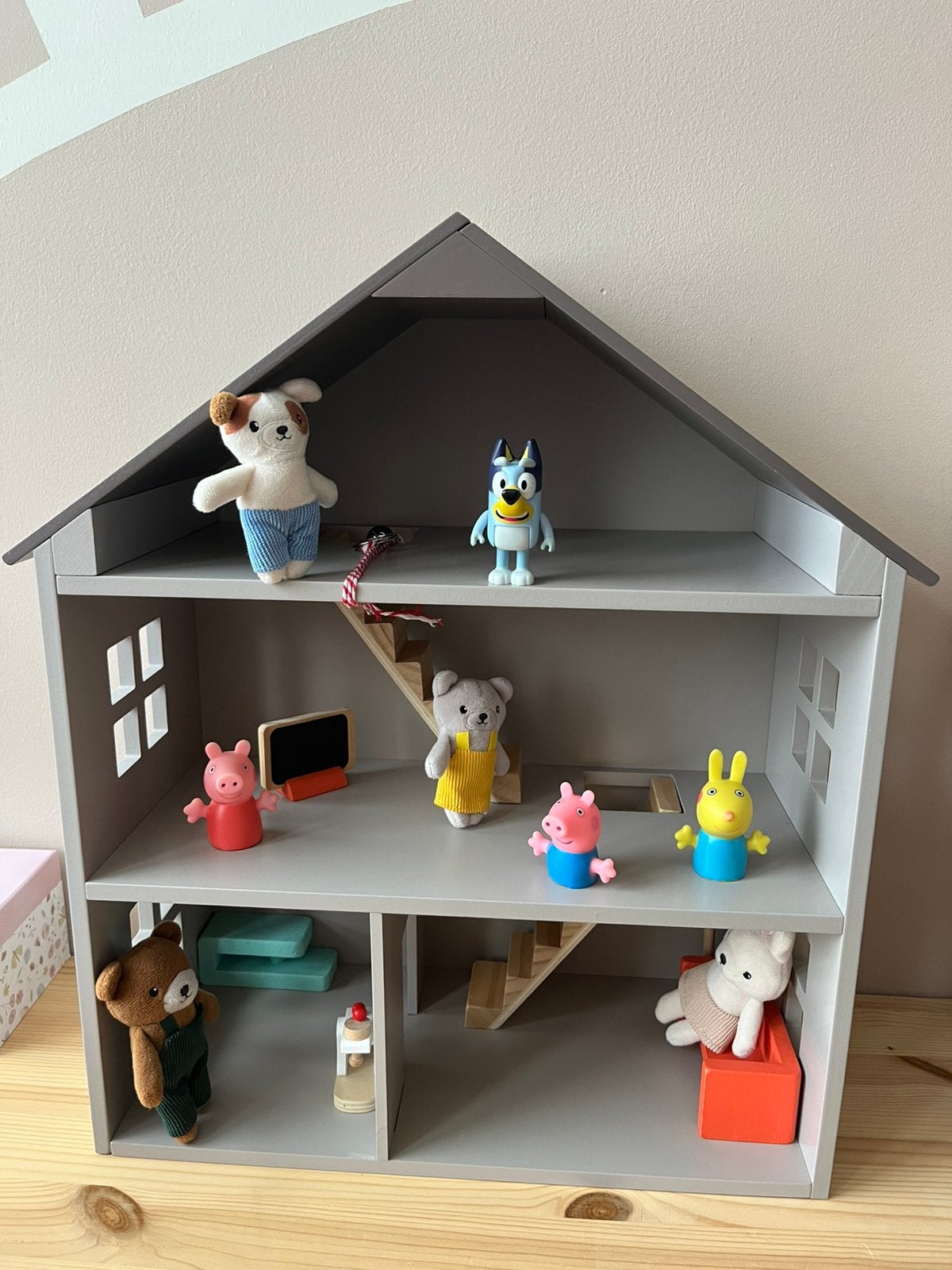 Poppenhuis van H&M, Kinderen en Baby's, Speelgoed | Poppenhuizen, Ophalen, Zo goed als nieuw, Poppenhuis