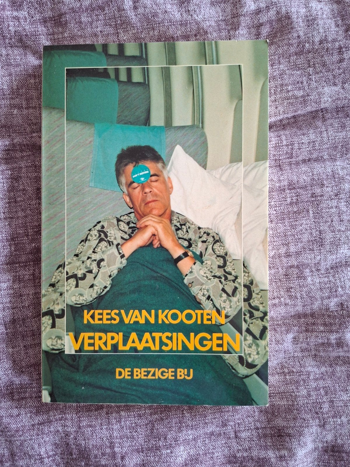 Kees van Kooten - Verplaatsingen, Boeken, Ophalen of Verzenden, Zo goed als nieuw, Kees van Kooten