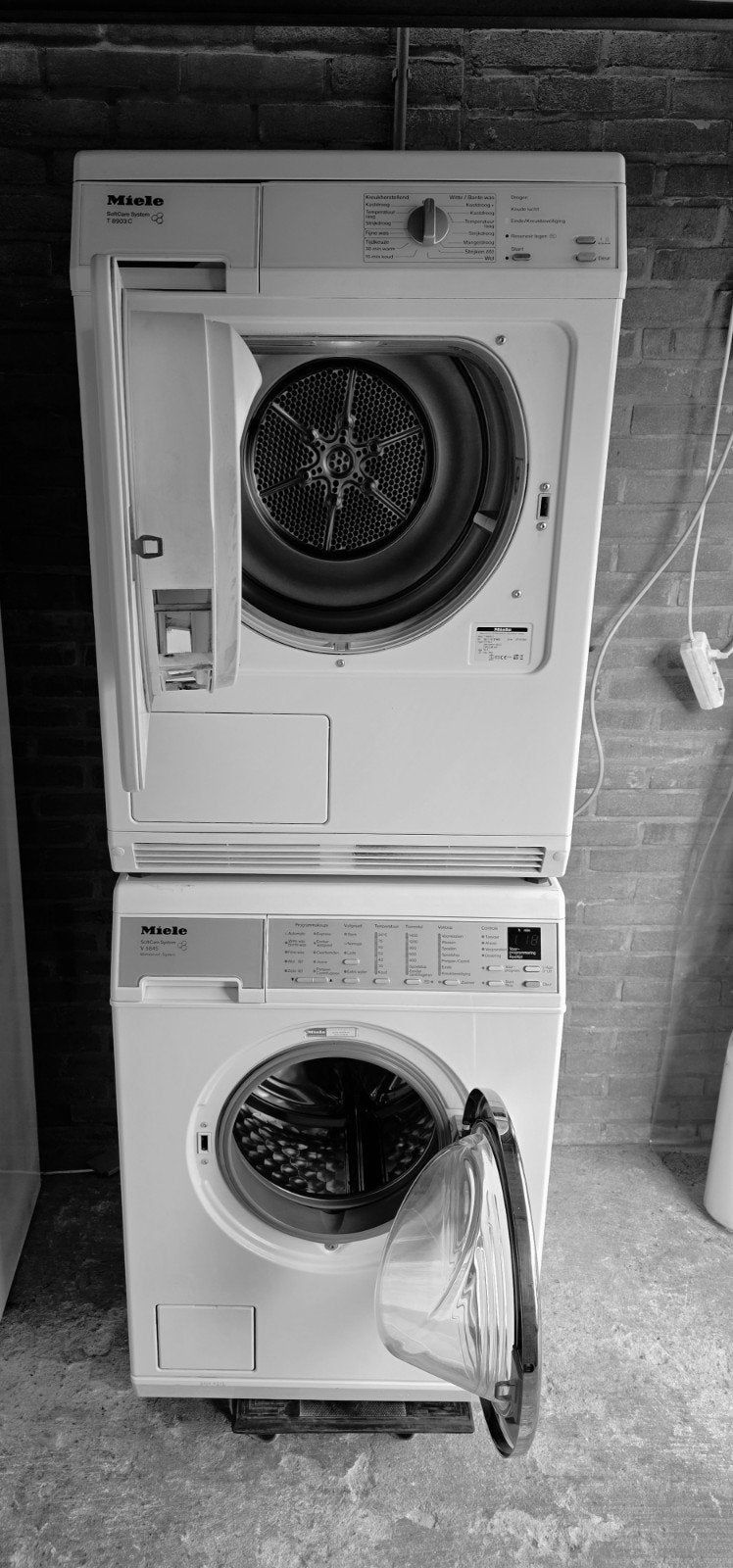 Foto 4 van Miele SoftCare 8kg wasmachine & condensdroger set