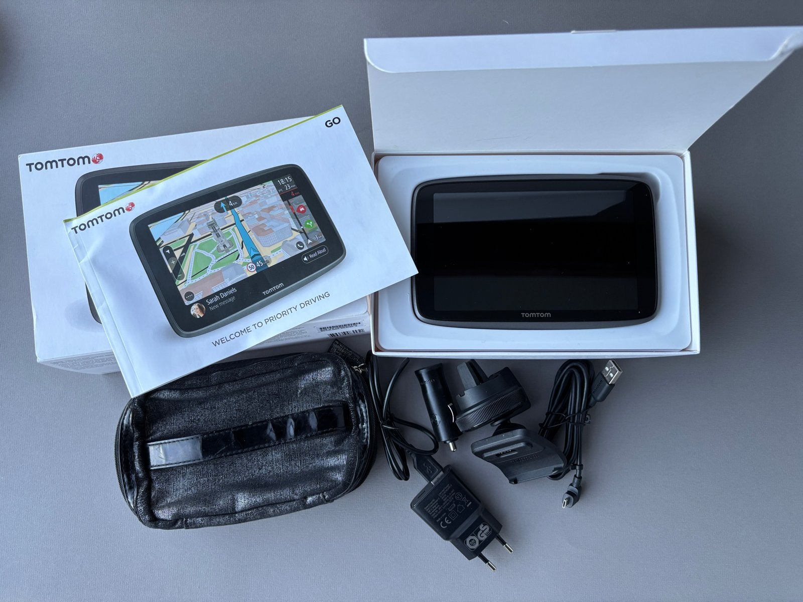 TomTom GO 6200 Wi-Fi Navigatiesysteem, Auto diversen, Ophalen of Verzenden, Zo goed als nieuw
