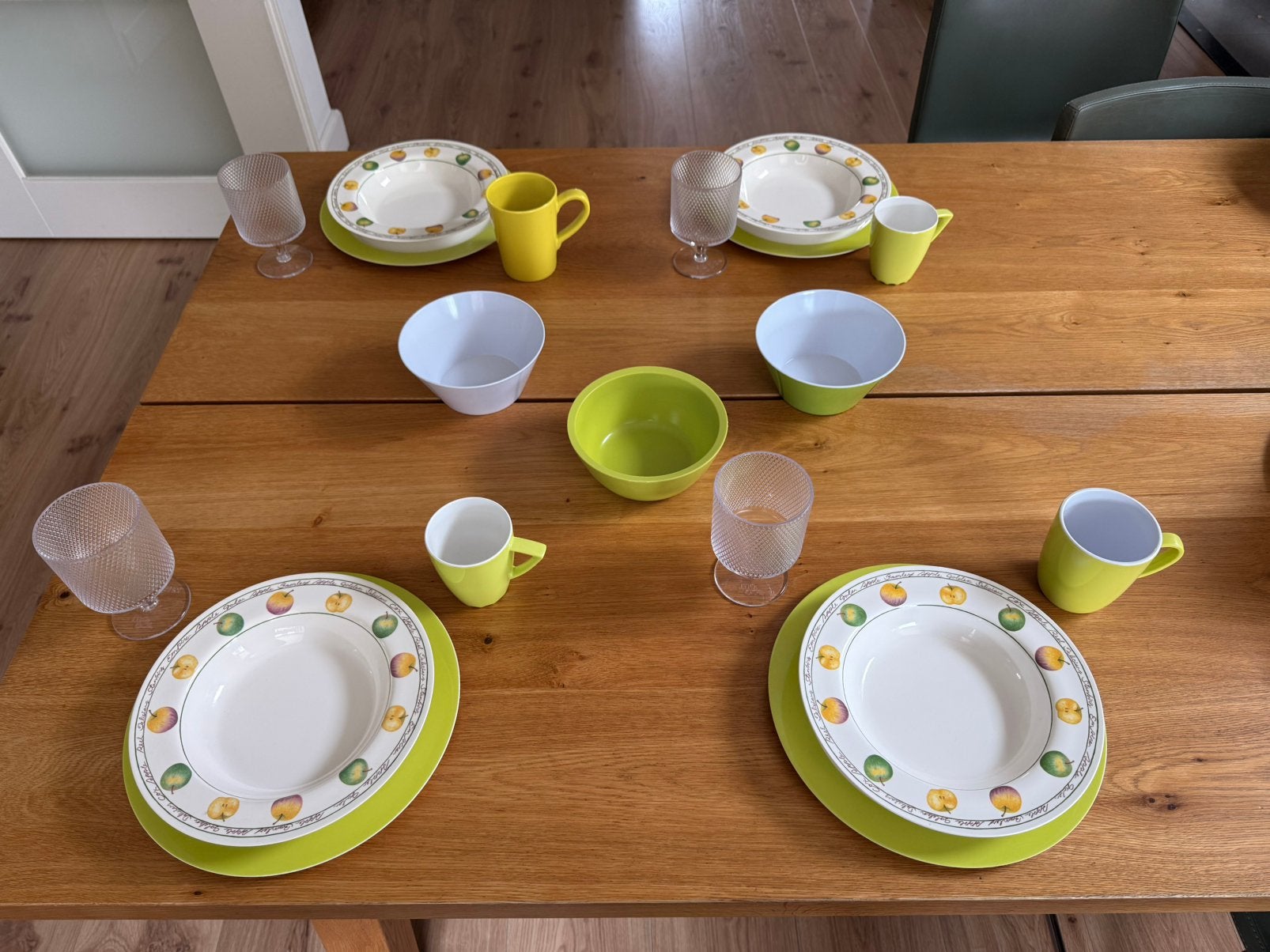 Melamine BUITENSERVIES zgan, Ophalen, Zo goed als nieuw