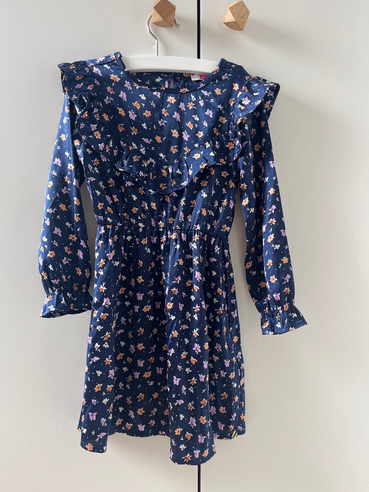 WE Kids Jurk met bloemenprint en ruches98/104, Kinderen en Baby's, Kinderkleding | Maat 98, Ophalen of Verzenden, Zo goed als nieuw