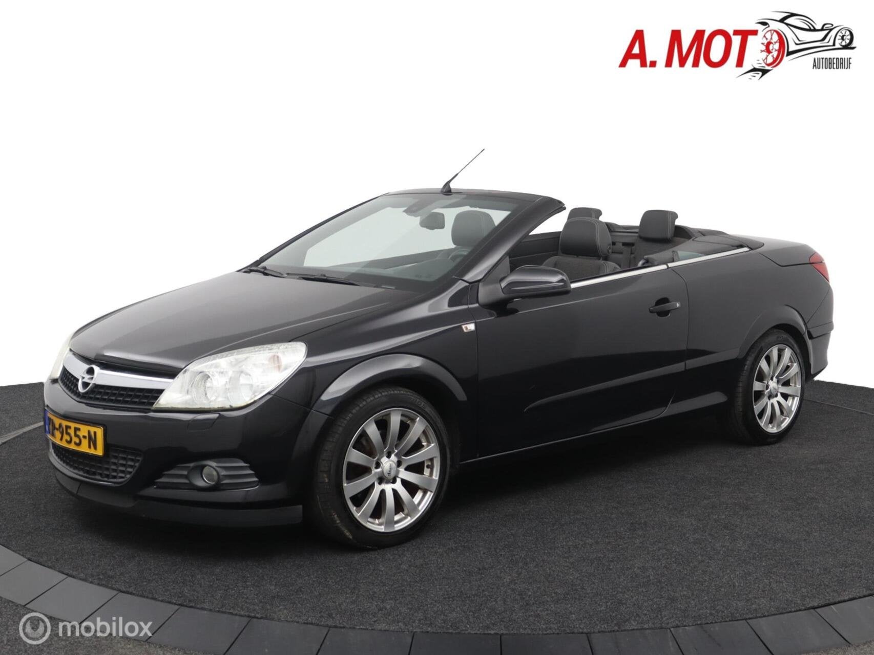 Opel Astra TwinTop 1.8 Cosmo, Gebruikt, Zwart, 4 cilinders, Cabriolet