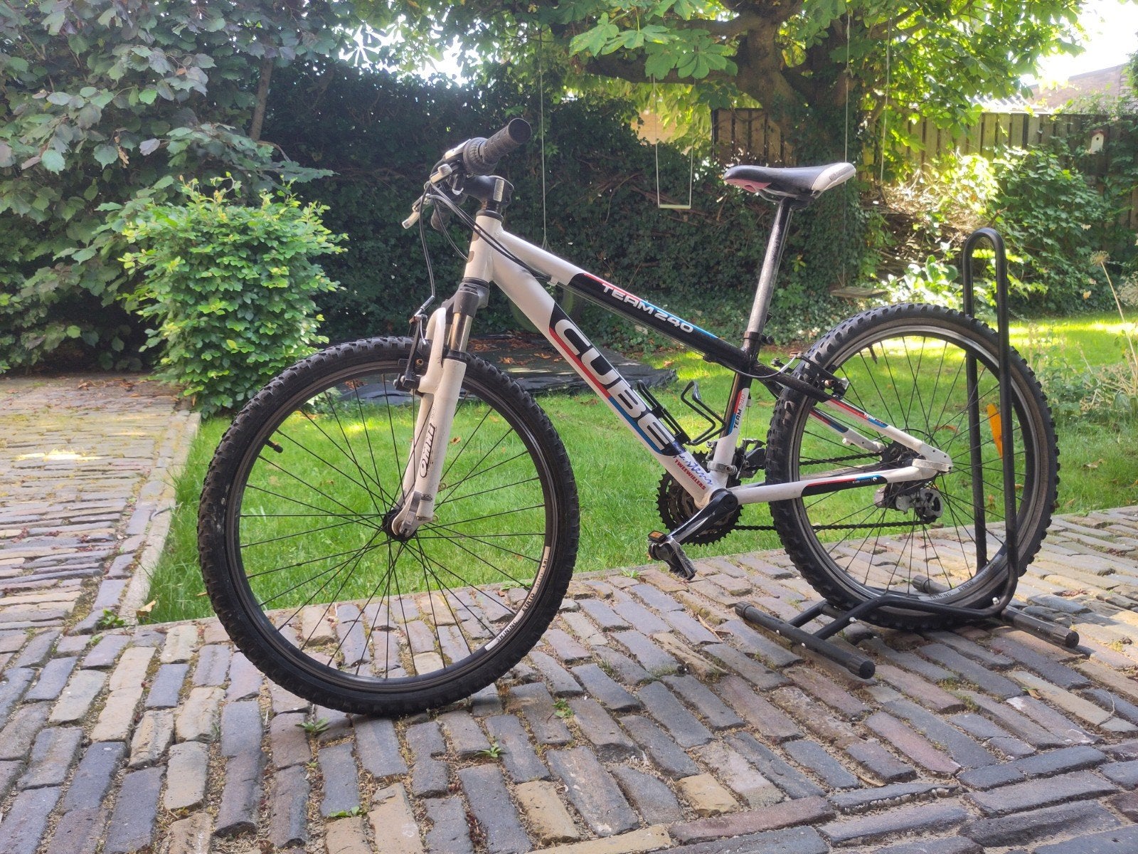 Cube Team 240 Mountainbike - Wit/Zwart, Fietsen en Brommers, Minder dan 45 cm, Ophalen of Verzenden, Gebruikt, Overige merken