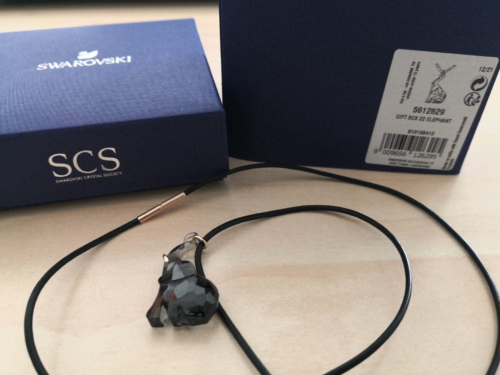 Swarovski Ledengeschenk 2022 Olifant hanger, Ophalen of Verzenden, Nieuw, Sieraad of Horloge