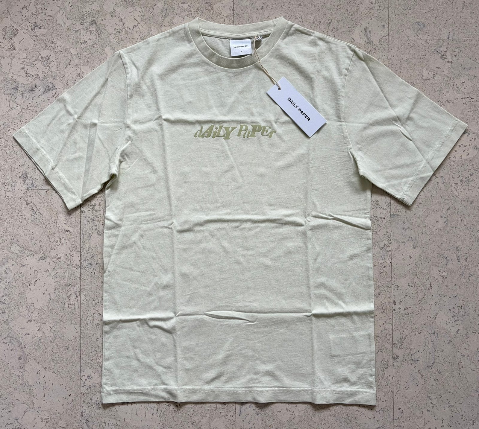Daily Paper t-shirt maat S (valt ruimer)!, Ophalen of Verzenden, Nieuw, Maat 46 (S) of kleiner, Overige kleuren