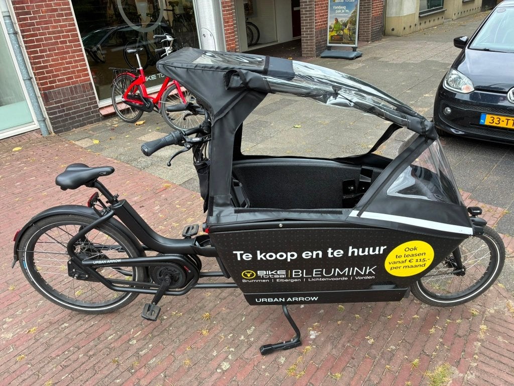 Urban Arrow Family Bakfiets (demo-model), Zo goed als nieuw, 2 kinderen, Schijfrem, Ophalen