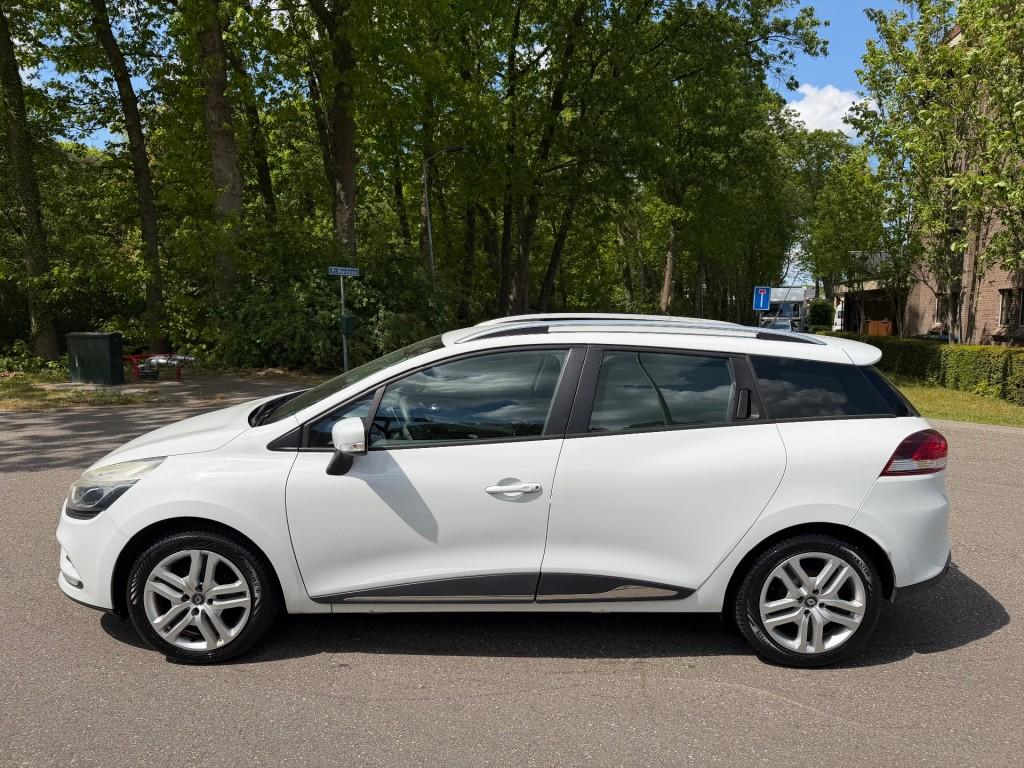 Renault CLIO 0.9 TCE ZEN - Navi - Trekhaak - APK 05-2027 !!!, Voorwielaandrijving, 898 cc, 1063 kg, Gebruikt