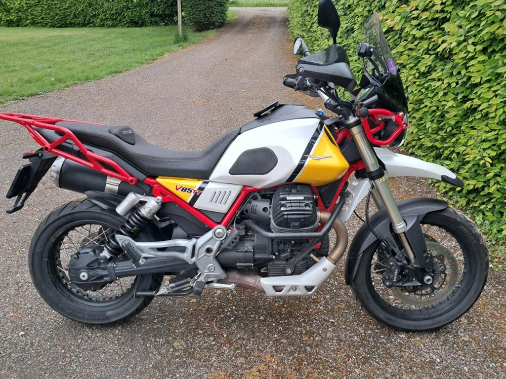 Moto Guzzi V85 TT - Goed onderhouden, veel vernieuwd!, 2 cilinders, Gebruikt, Particulier, Meer dan 35 kW