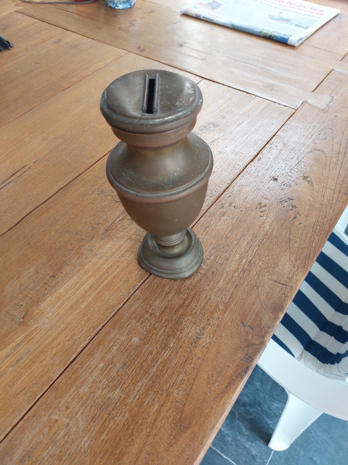 oude koperen fooienpot, Ophalen, Koper of Brons