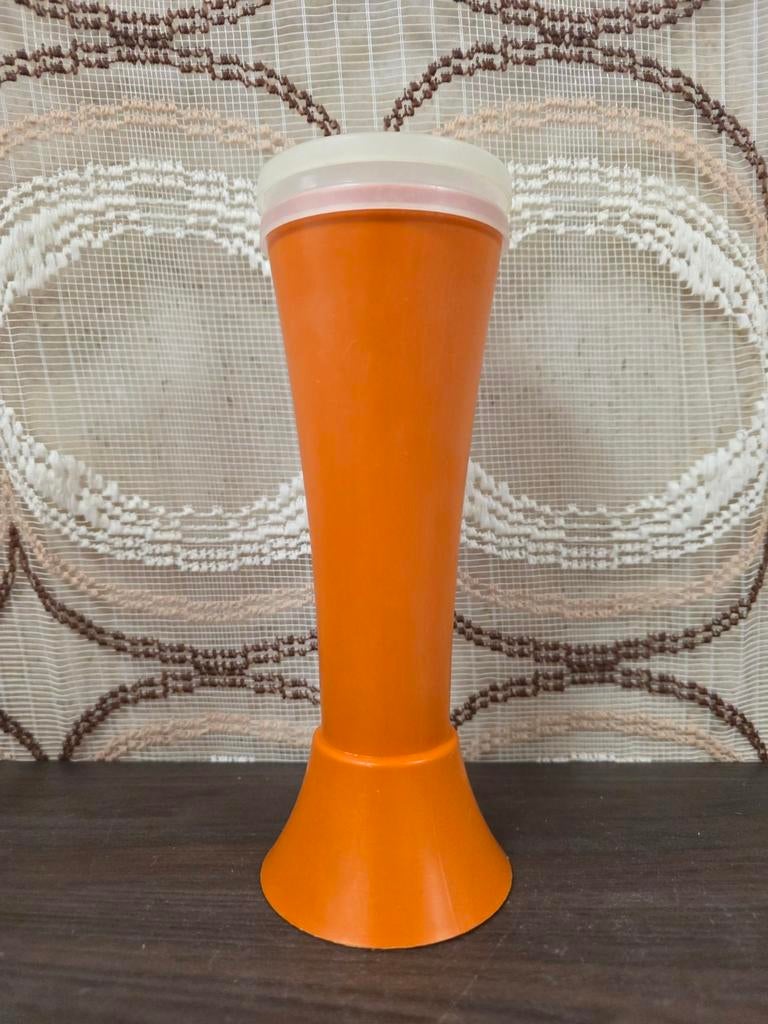 Tupperware vintage oranje poedersuiker strooier, Huis en Inrichting, Keuken | Tupperware, Gebruikt, Tupperware, ., Overige typen