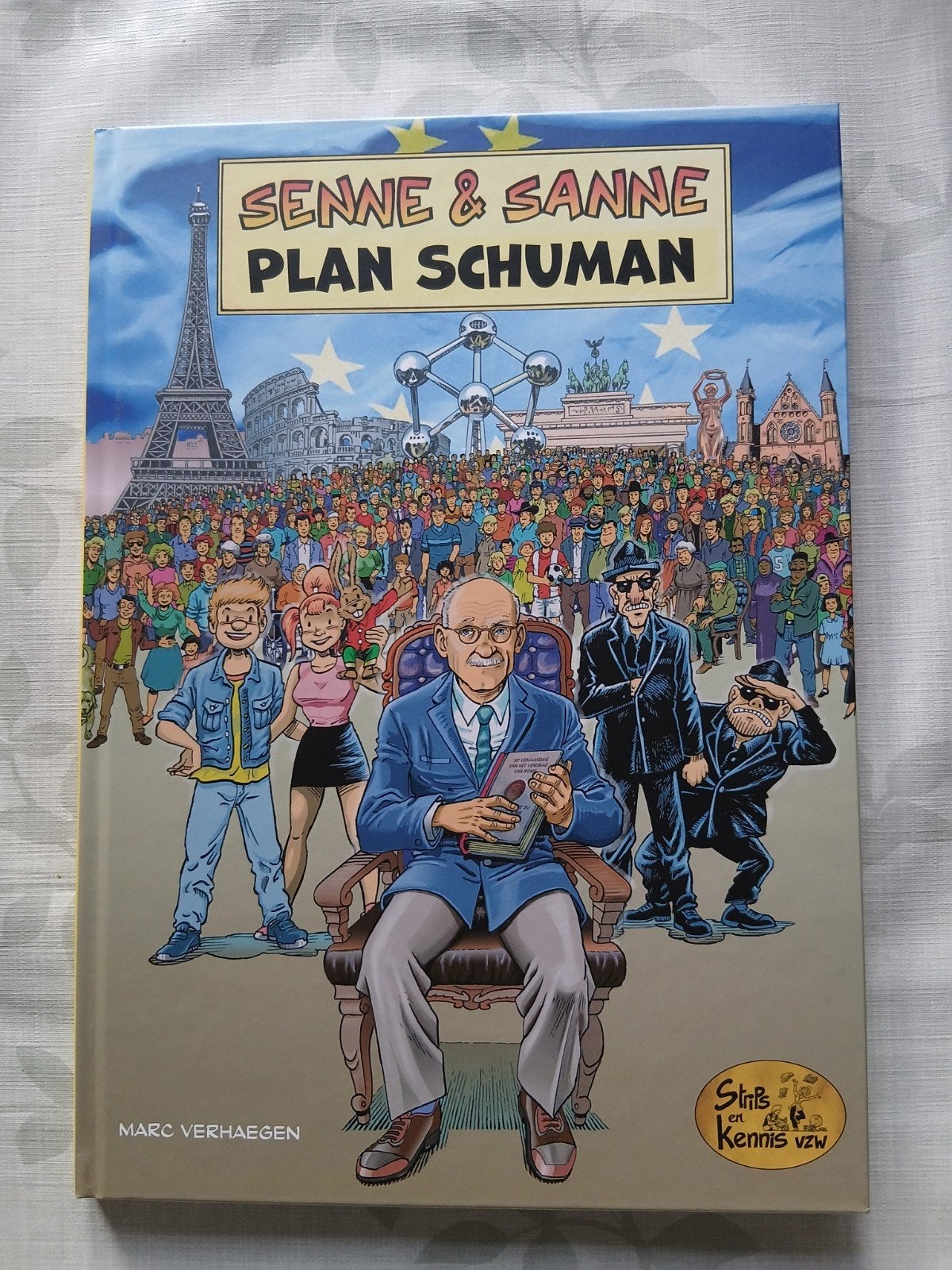 Senne & Sanne plan schuman, Eén stripboek, Ophalen of Verzenden, Zo goed als nieuw