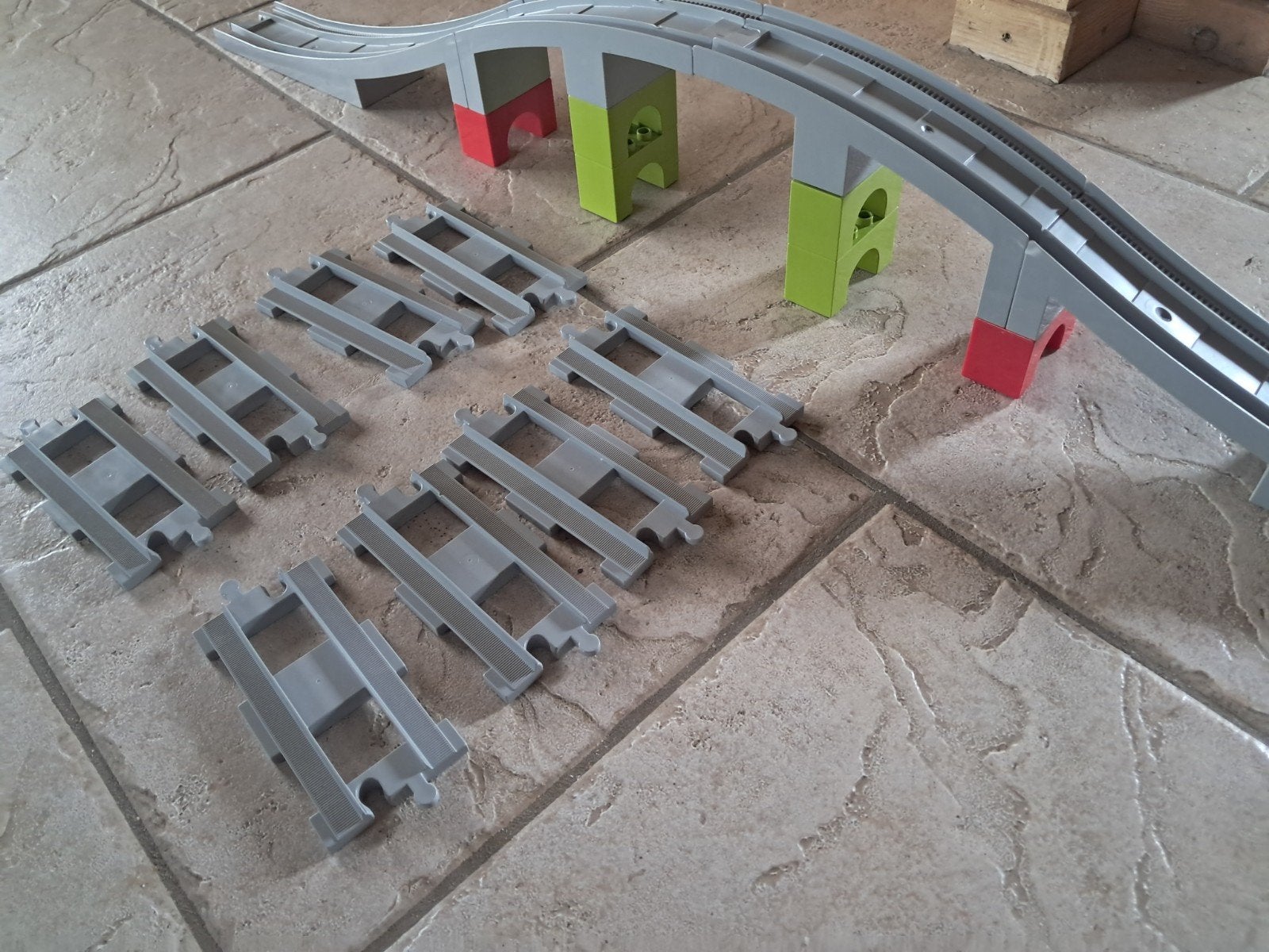 Duplo brug en rails, Kinderen en Baby's, Speelgoed | Duplo en Lego, Ophalen of Verzenden, Duplo